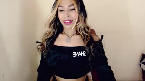 chocolatetriplex online show from February 20, 1:25 am