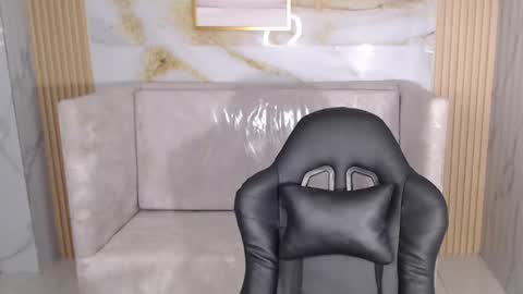 Clara  online show from March 4, 8:27 pm