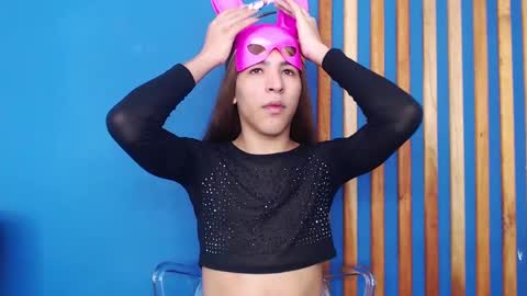 Cris Evanz online show from February 9, 3:12 pm