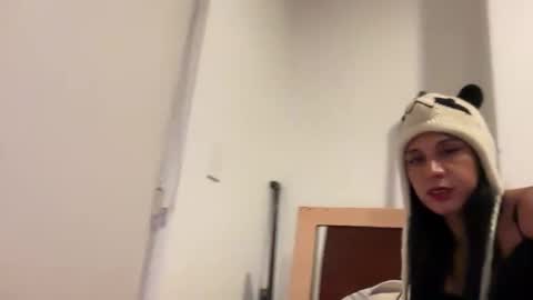 crossmichellevargas online show from October 30, 2:10 am