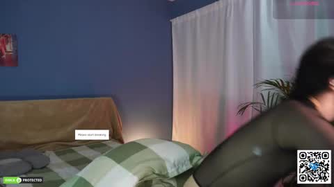 Snapshot of cute_erelis chatting on January 9, 2:54 am You Erelis  online show from January 9, 2:54 am