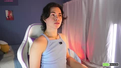 Snapshot of cute_erelis chatting on March 6, 4:04 am You Erelis  online show from March 6, 4:04 am