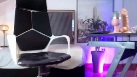 cutebabyhub online show from November 11, 9:38 pm