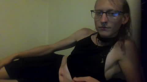 DeadHoeFreak online show from July 21, 8:17 am