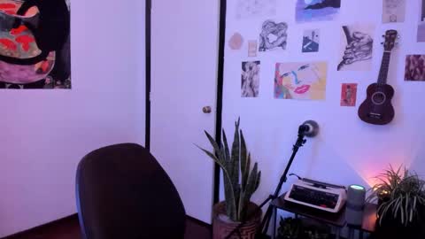 Desidias online show from February 3, 2:53 am