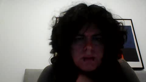 devilbeca online show from June 10, 2:00 am
