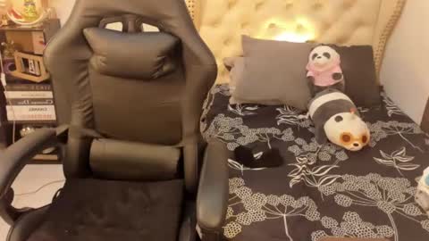 ANGEL online show from October 23, 7:51 pm