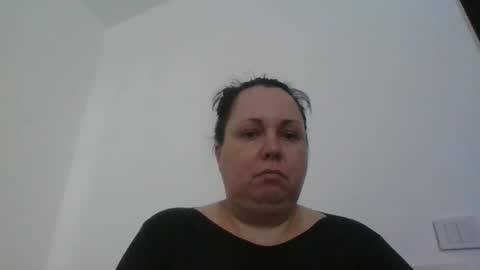 DianneCrunchy online show from March 7, 10:38 am