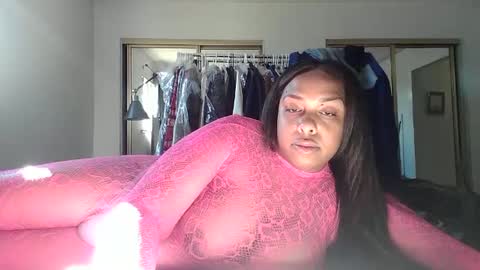 Snapshot of dickmonsta69 chatting on January 15, 6:51 pm mistressjazmin online show from January 15, 6:51 pm