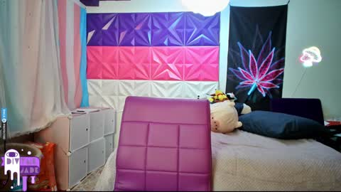 Jade Divyne online show from December 7, 5:10 am