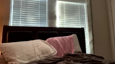 Dynasty online show from December 16, 8:03 pm