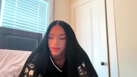 Dynasty online show from January 6, 8:12 pm