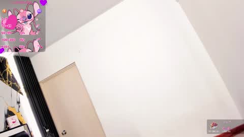 eileenn tanihara online show from December 2, 8:50 am