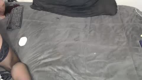 elgsslt online show from February 22, 12:05 am