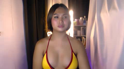 ellie online show from May 22, 2:51 am