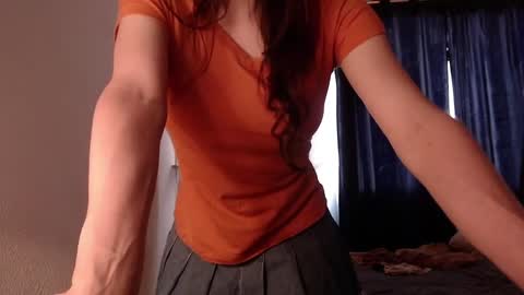 emily_pearl_ online show from December 14, 10:07 pm