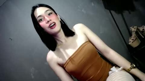 ariane online show from December 4, 10:02 pm