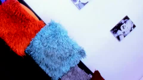 evanllelyne online show from July 28, 12:12 pm