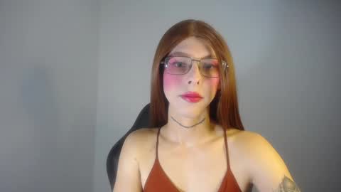 Snapshot of evi_kitty chatting on December 2, 11:24 pm Evi online show from December 2, 11:24 pm