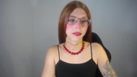 Snapshot of evi_kitty chatting on March 7, 6:15 pm Evi online show from March 7, 6:15 pm