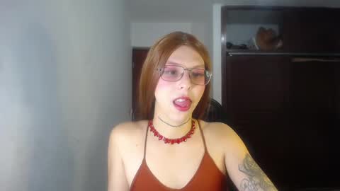 Snapshot of evi_kitty chatting on September 17, 8:47 pm Evi online show from September 17, 8:47 pm