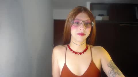 Snapshot of evi_kitty chatting on October 24, 7:08 pm Evi online show from October 24, 7:08 pm