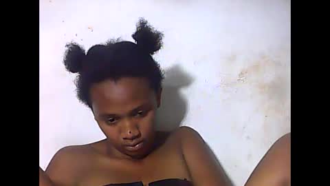 falielyse online show from October 28, 6:17 pm