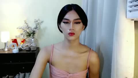 Hi Im Genny online show from March 2, 9:54 am