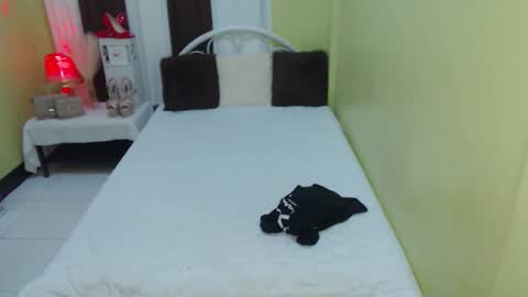 Freakyzae online show from November 20, 7:42 am