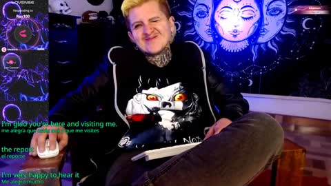 Snapshot of ftmblueyes chatting on January 7, 2:12 am HEHIM online show from January 7, 2:12 am