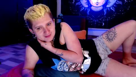 Snapshot of ftmblueyes chatting on January 9, 10:52 pm HEHIM online show from January 9, 10:52 pm