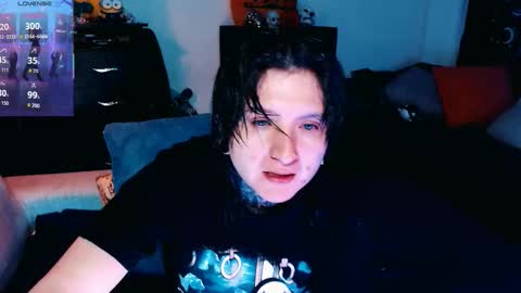 Snapshot of ftmblueyes chatting on October 10, 10:38 am HEHIM online show from October 10, 10:38 am
