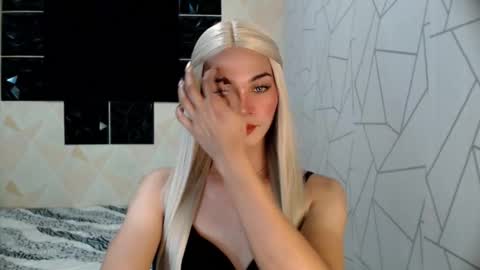 MISS IVANA online show from January 15, 2:10 am