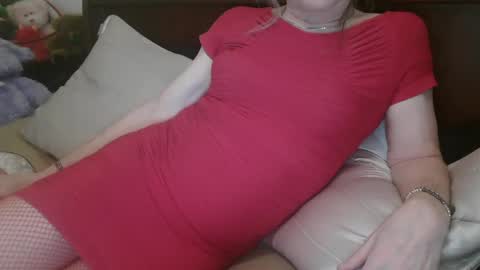 Jessie Love online show from January 19, 9:44 am