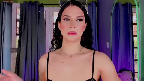 Snapshot of gatitavenecis1 chatting on January 11, 12:50 pm Vnecis Marn online show from January 11, 12:50 pm