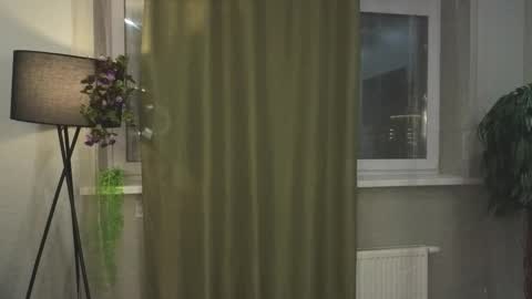 Anna online show from October 27, 3:20 pm