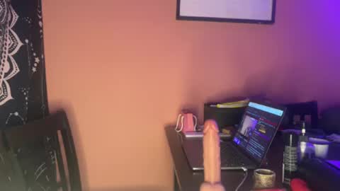 Glow Goddess online show from October 3, 8:03 am