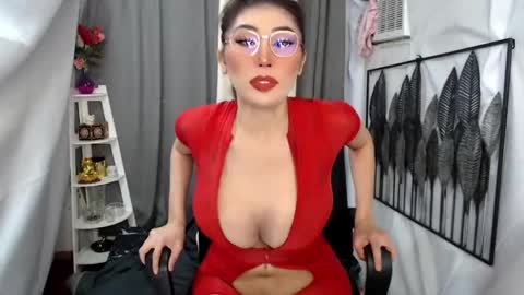 Snapshot of goddessjasmin chatting on December 7, 5:43 am Goddessjasmin online show from December 7, 5:43 am