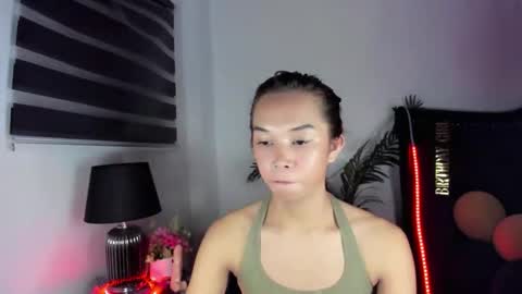 JENNIFER online show from November 8, 11:43 am