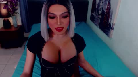 Lucy Pearl online show from February 2, 5:06 am