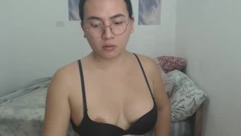 bella online show from November 22, 1:24 pm