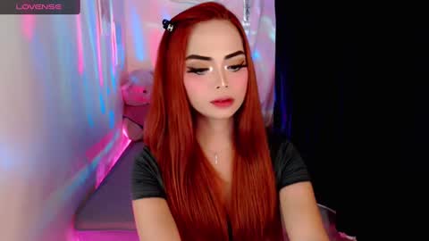 Snapshot of gorgeoustransgirl chatting on December 4, 12:30 pm Emmy online show from December 4, 12:30 pm