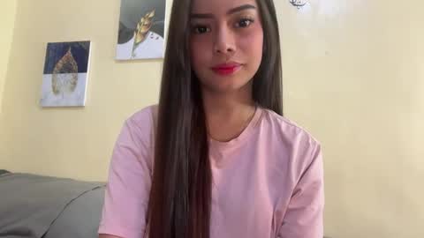 Snapshot of gorgeoustransgirl chatting on September 22, 11:15 am Emmy online show from September 22, 11:15 am