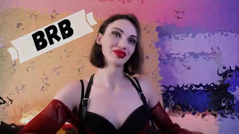 Miss Hardy online show from November 3, 5:06 am