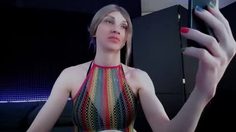 Miss Hardy online show from November 14, 5:26 am