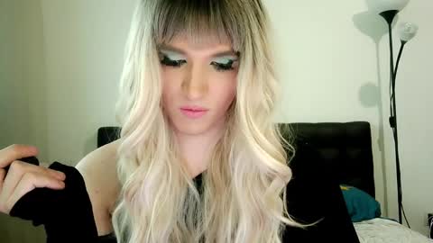 Helen Spellman online show from March 5, 9:01 am