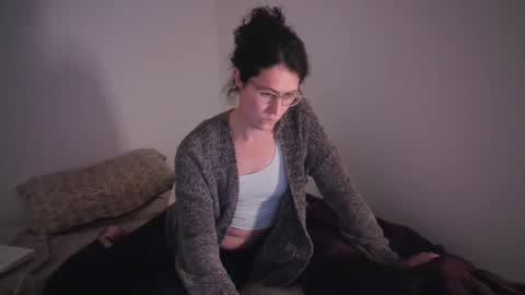 Ada Sophie online show from February 22, 8:40 am