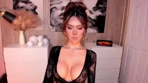 Ms. Laura online show from June 23, 10:01 am
