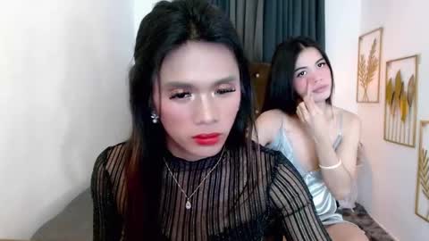 yumi online show from December 2, 7:28 pm