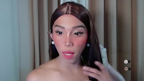 Khianna online show from July 25, 4:49 pm